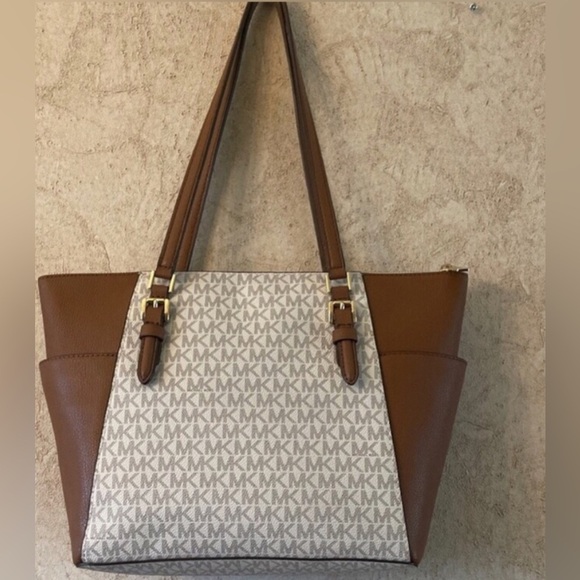 Michael Kors Charlotte Large Logo and Leather Top Zip Tote Bag - Picture 3 of 10